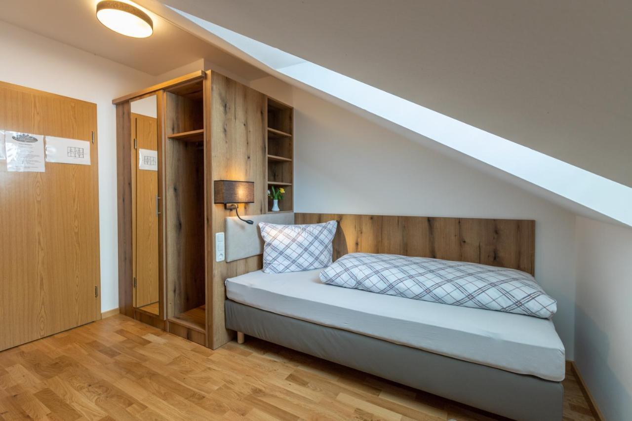 Zur Triftsperre Guest house